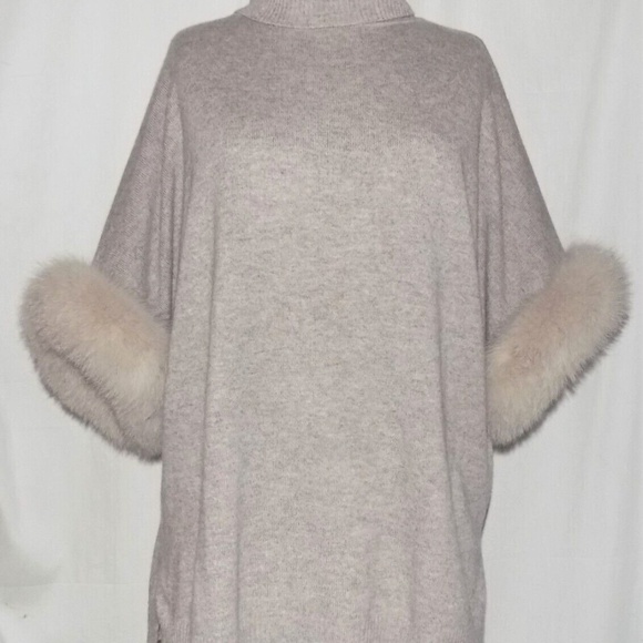 SOFIA CASHMERE TURTLENECK SWEATER PONCHO FOX FUR TRIM - Picture 3 of 10